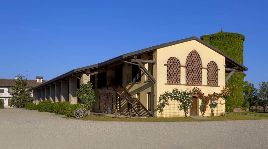Agriturismo Cascina Marzana 호텔 파비아 외부 사진