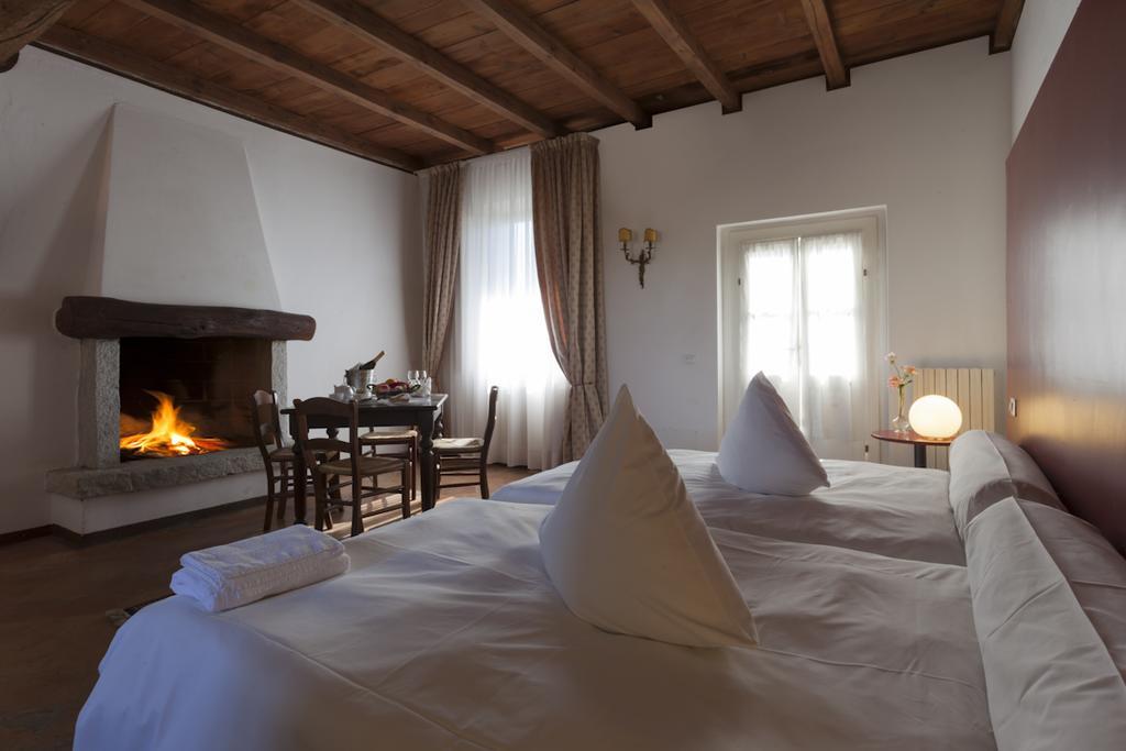 Agriturismo Cascina Marzana 호텔 파비아 외부 사진