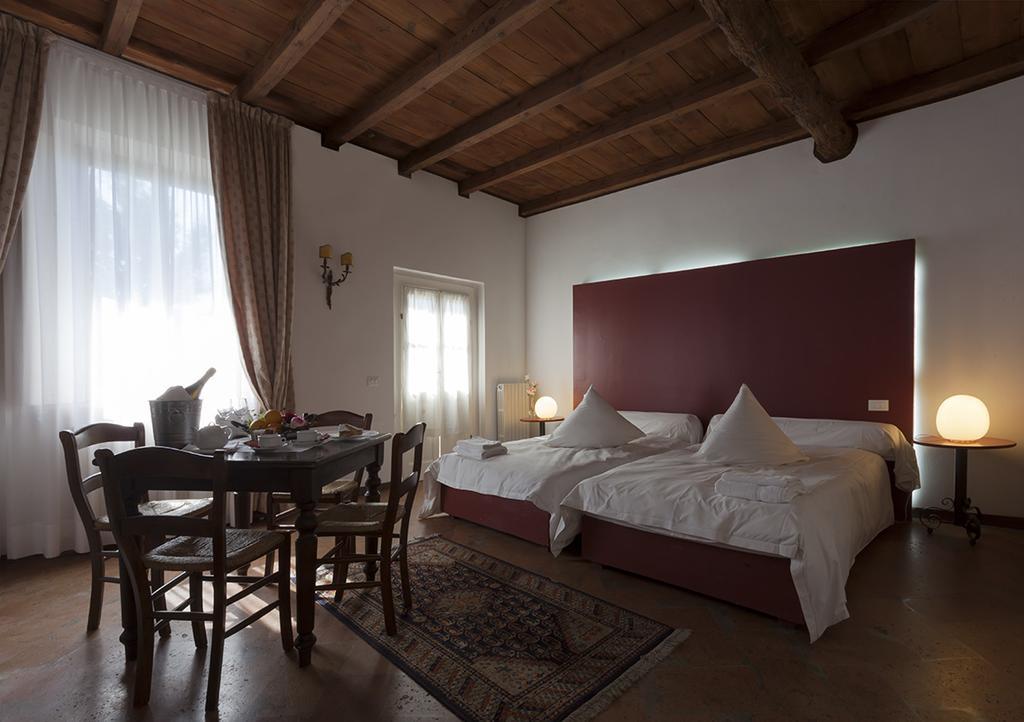 Agriturismo Cascina Marzana 호텔 파비아 외부 사진